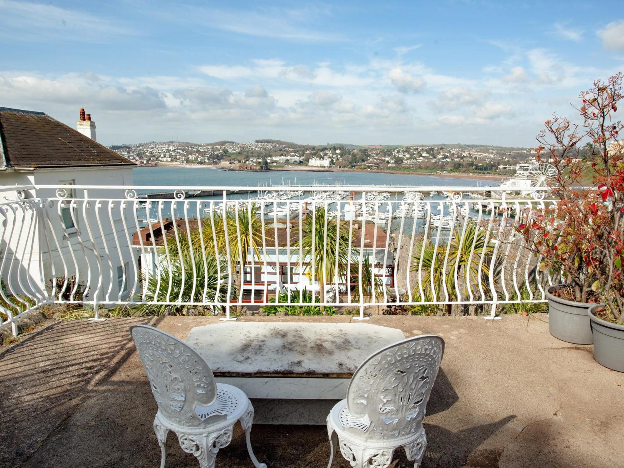 Holiday home Riviera View *