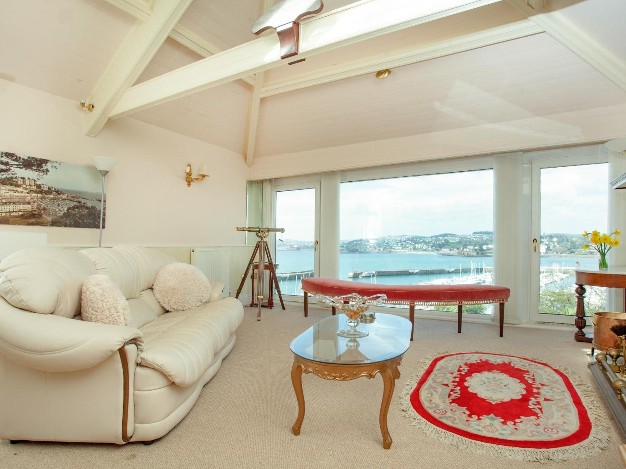 Holiday home Riviera View