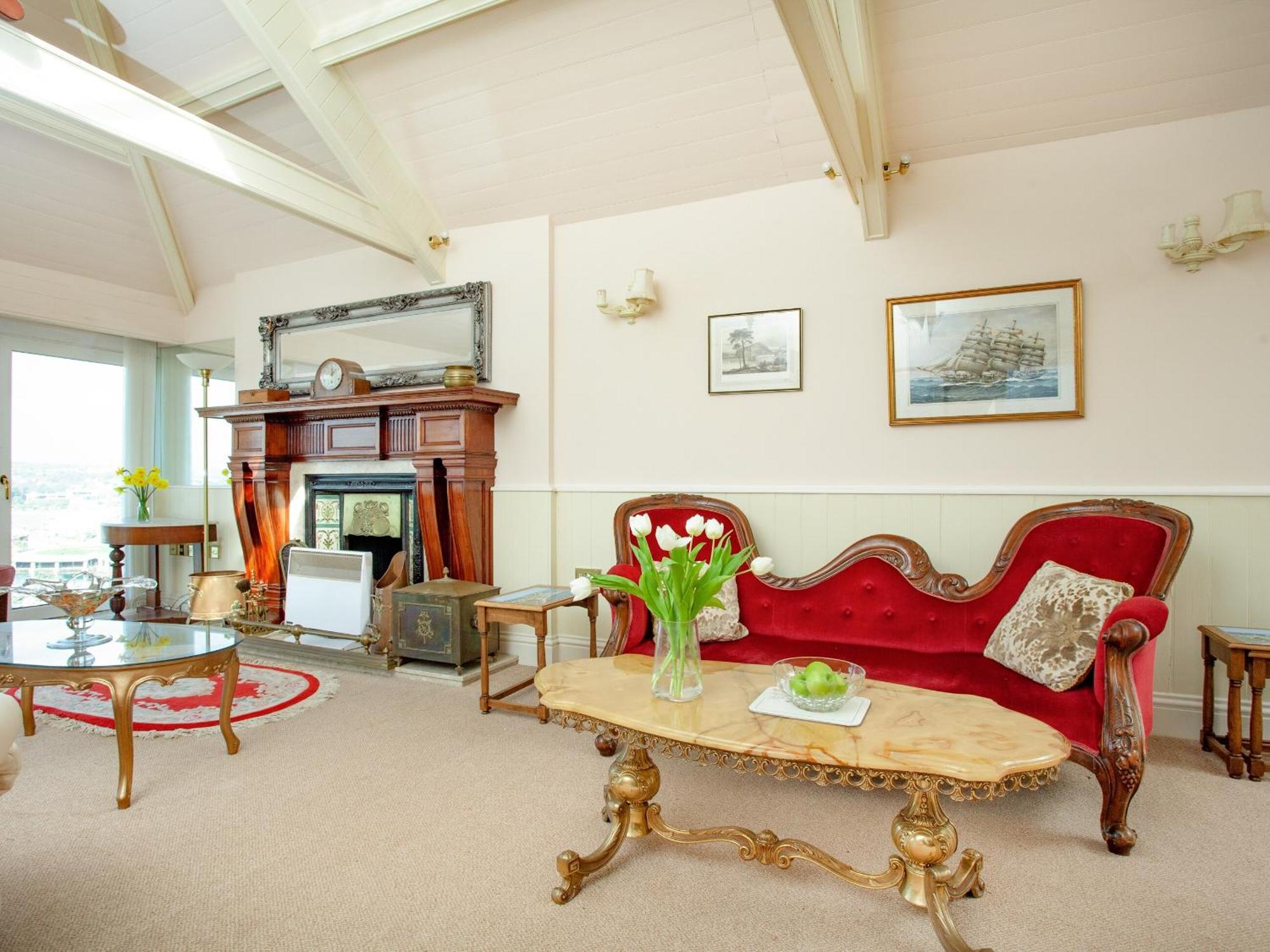Riviera View Holiday home
